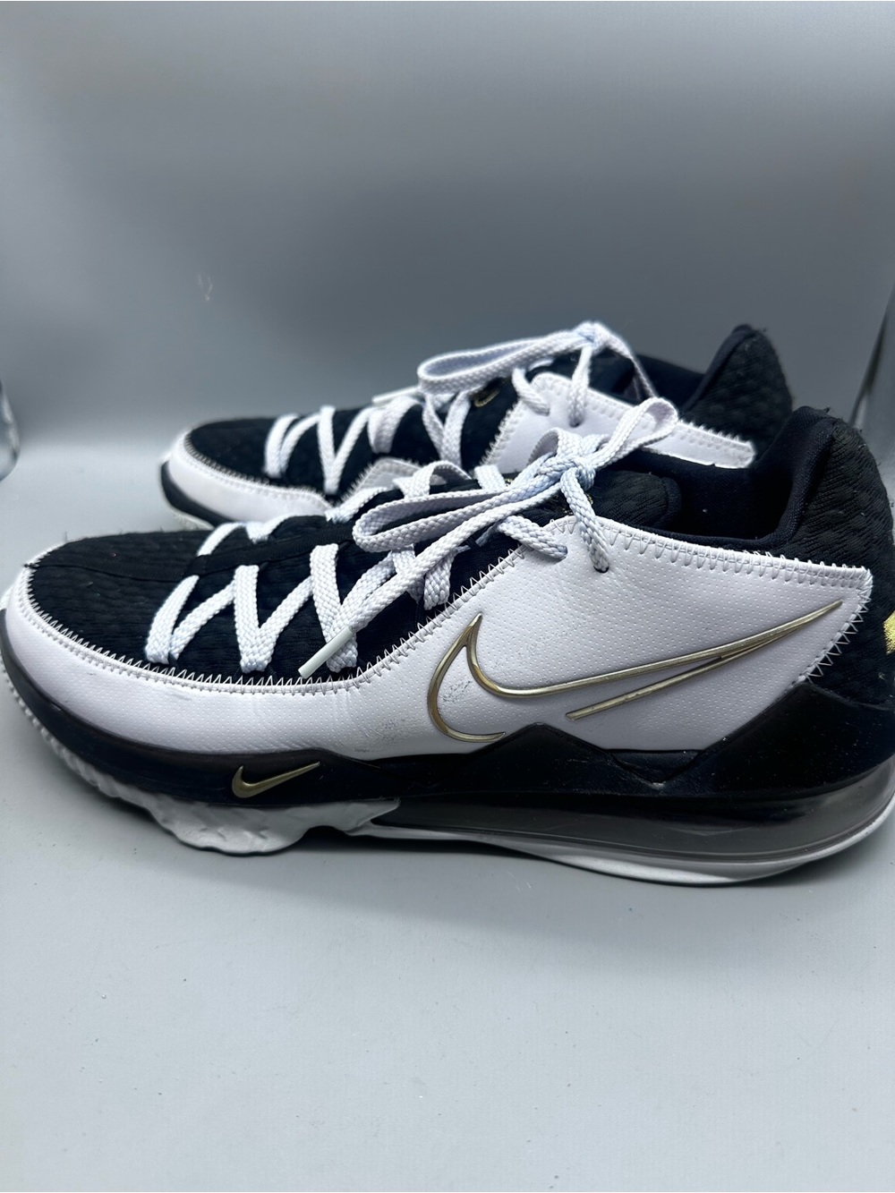 Nike React black/white Denton 17 XVII basketball shoes